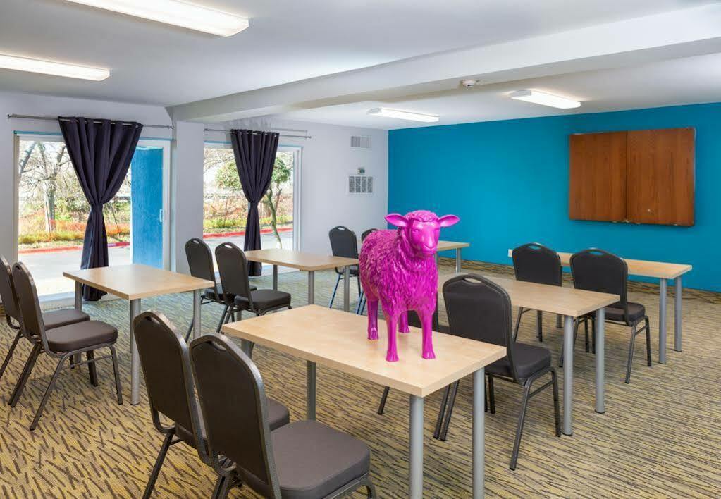 Aae Austin'S Travelodge מראה חיצוני תמונה